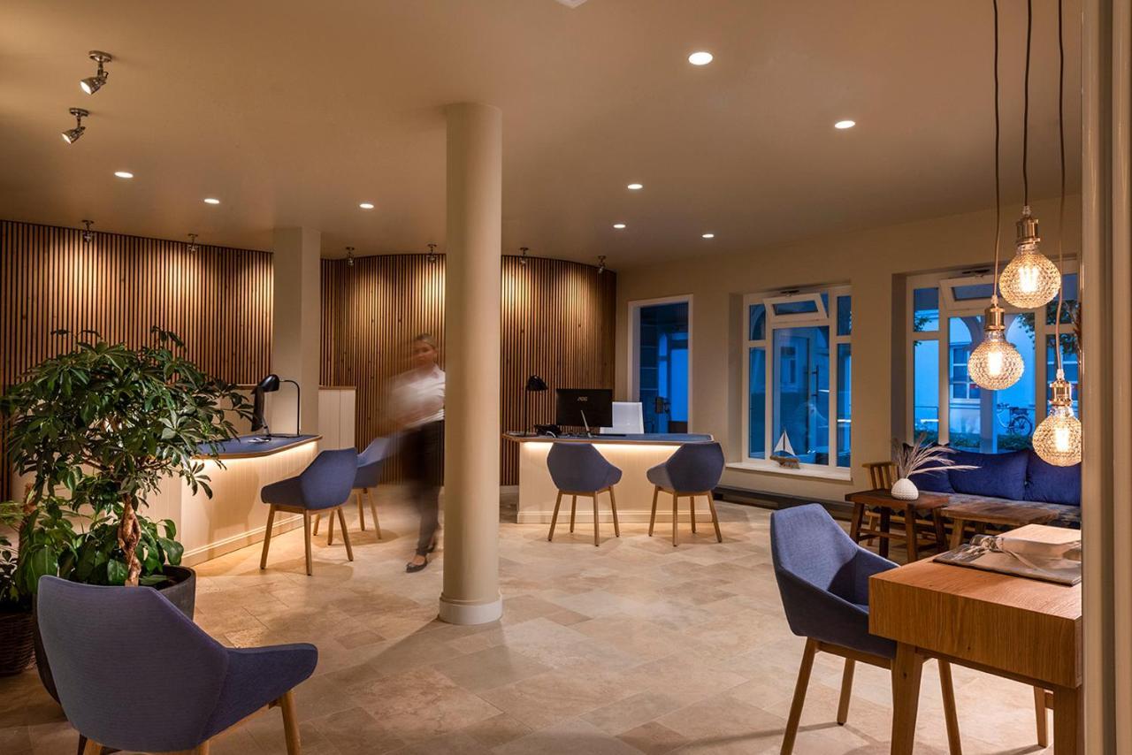 Loev - Vela Hotels Binz Esterno foto